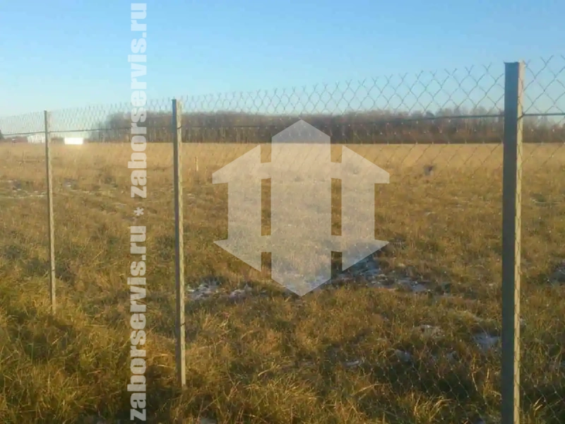Забор из сетки рабицы с арматурой 87 метров