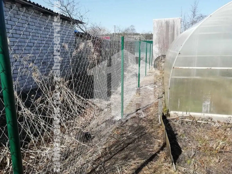 Забор из сетки рабицы в натяг с протяжкой арматуры 18 метров